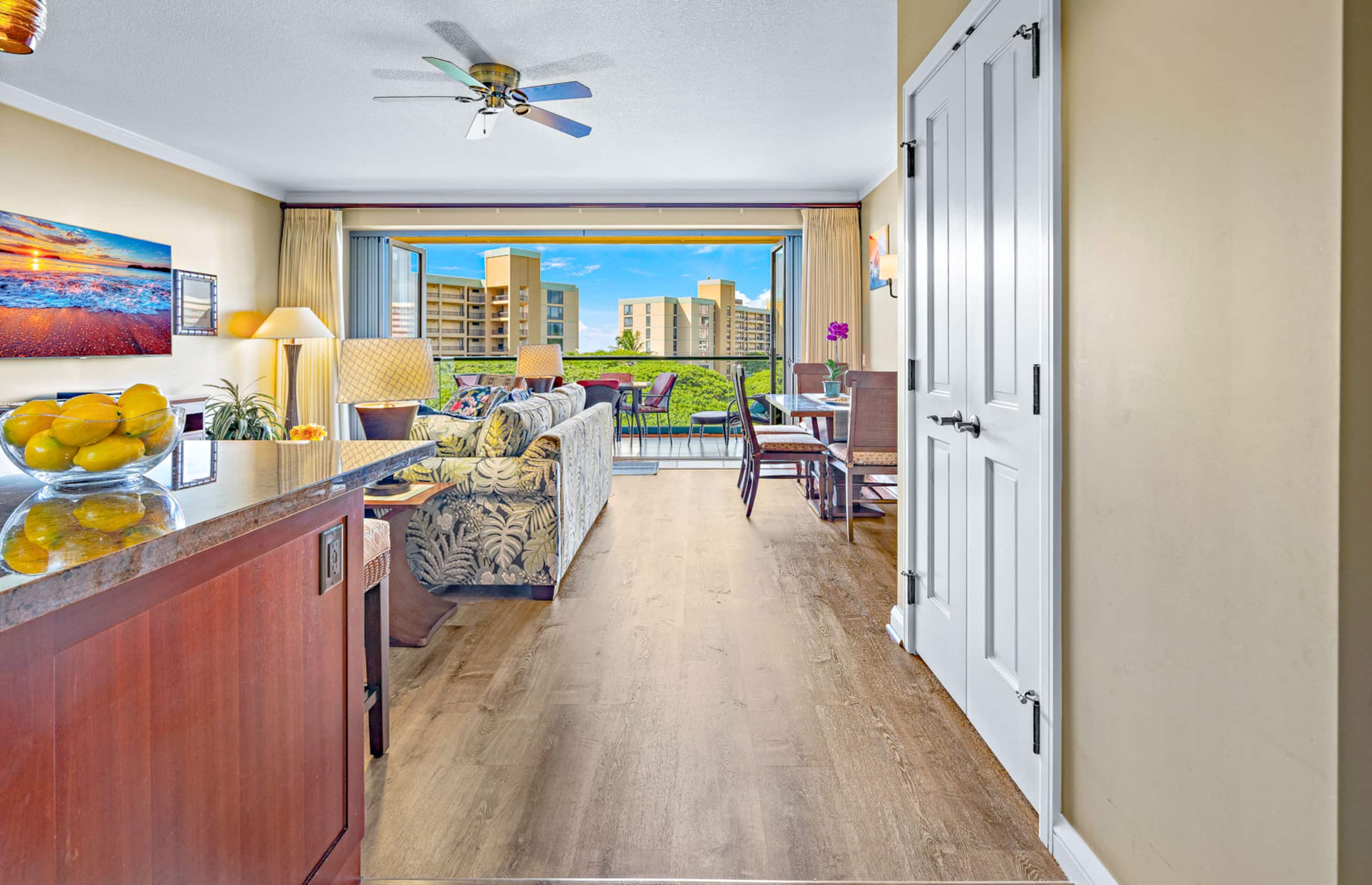 Condo in Lahaina · ★4.96 · 1 bedroom · 3 beds · 1 shared bath - Image 13