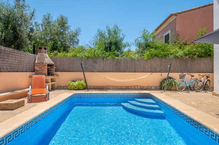Villa Balena with heated pool gallery image 2