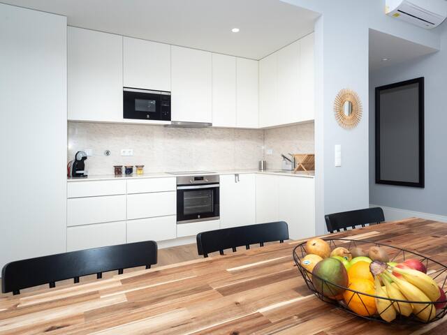 Porto XL 1 Spacious apartment in the city centre gallery image 2