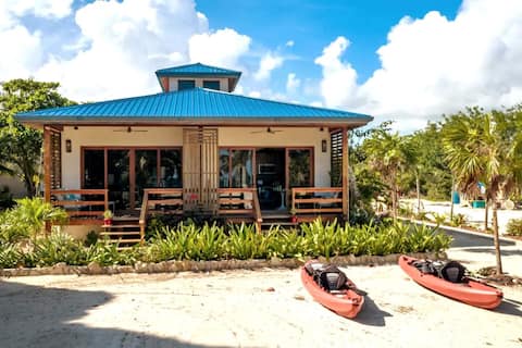 Tucked-Away Oceanfront  Private Estate by ALOM