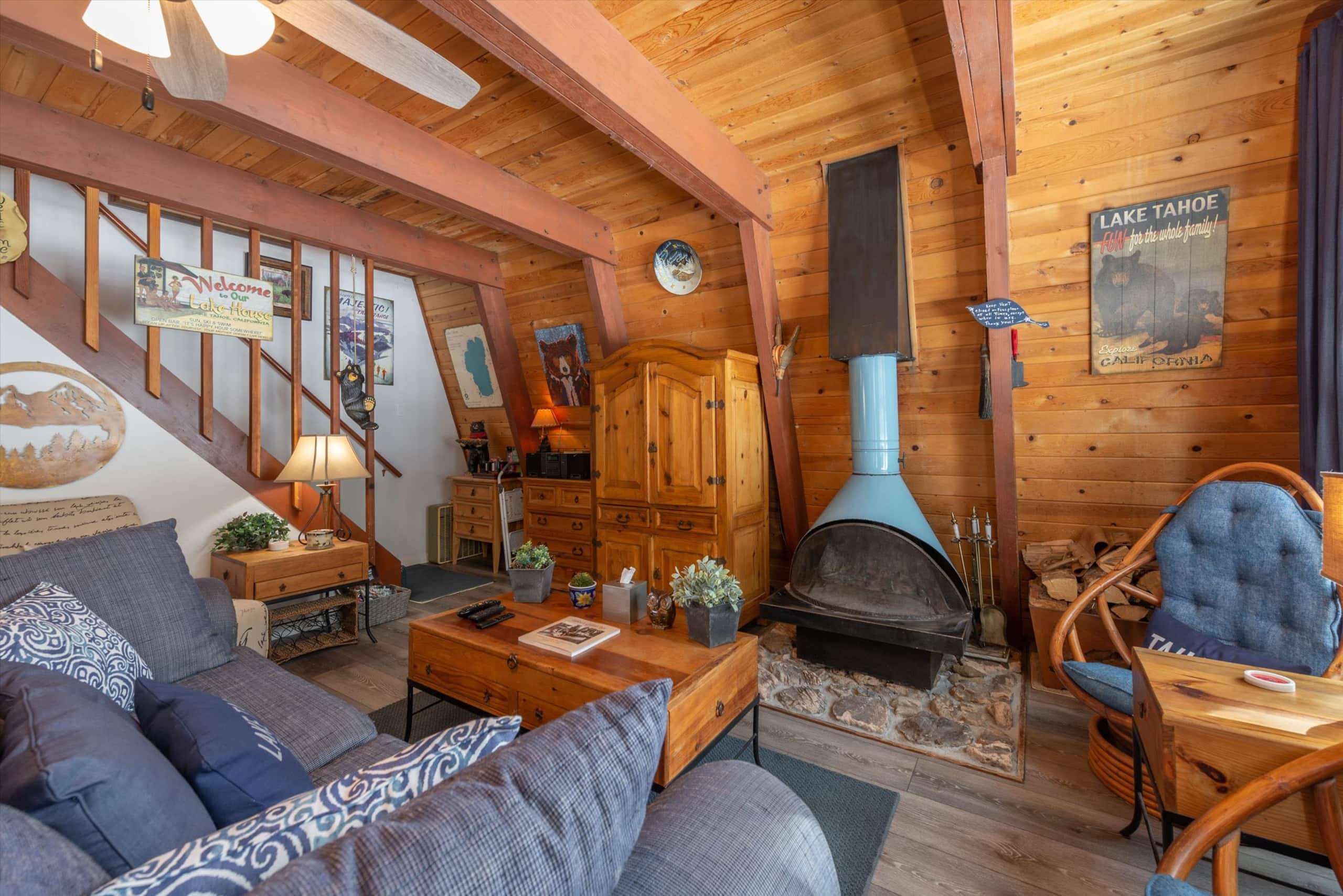 Tahoe Cabin with Hot Tub Near Beach & Skiing - Photo 5