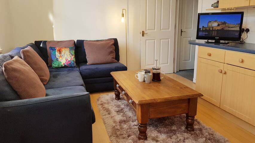 Spacious 5-bedroom flat in the heart of Edinburgh