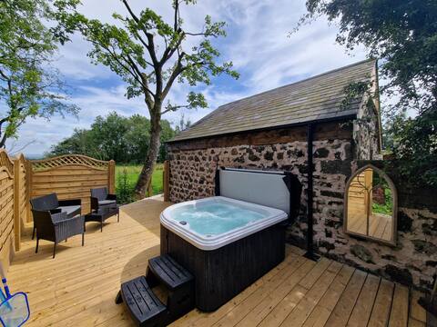 200 year old stable conversion