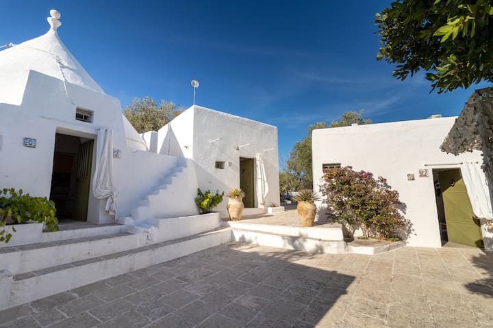 Trullo Syconium e Lamia Gea