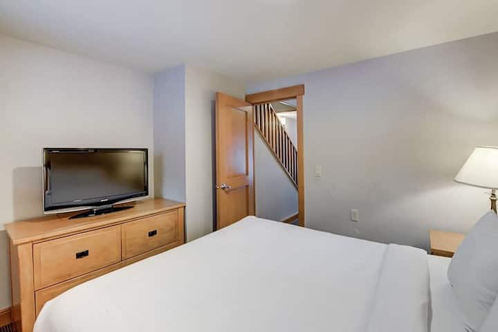 2 - ра спалня с двойно легло