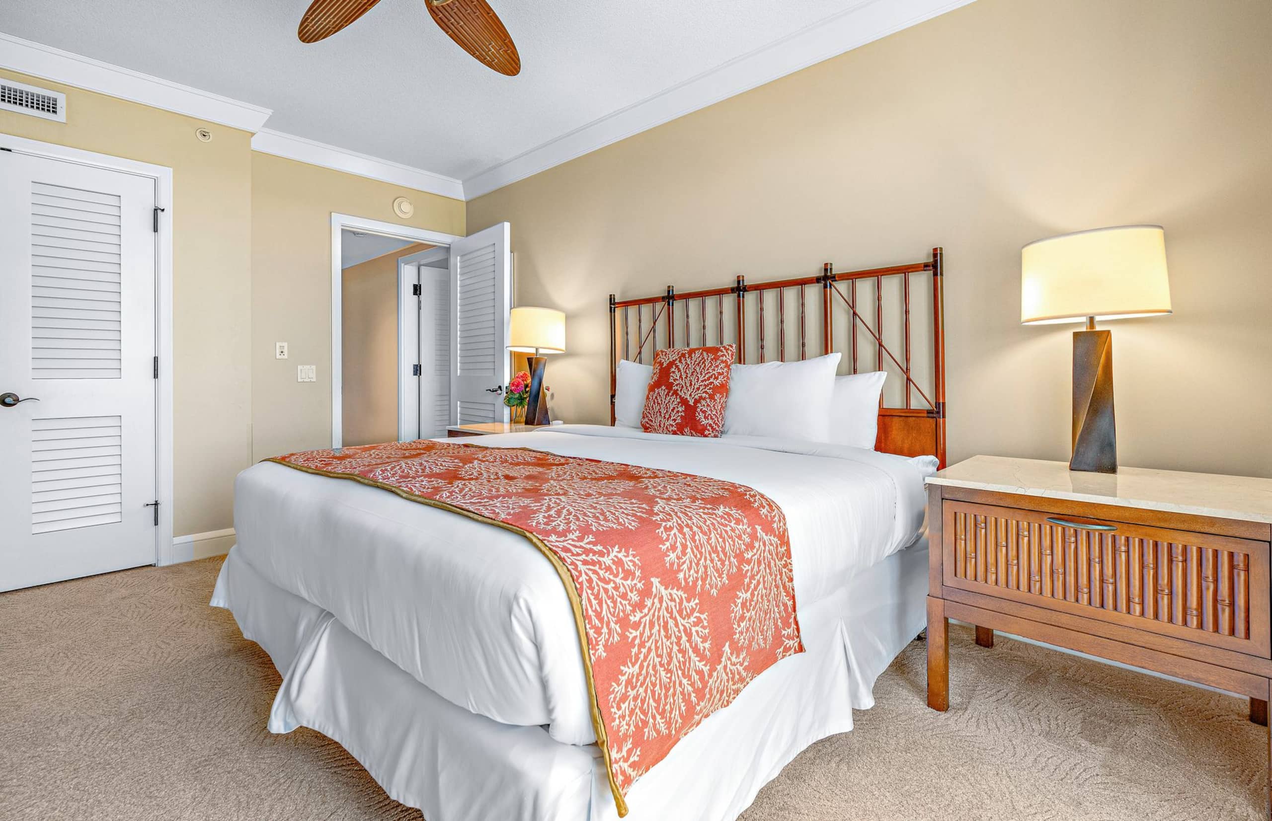 Condo in Lahaina · ★5.0 · 3 bedrooms · 4 beds · 3 baths - Image 38