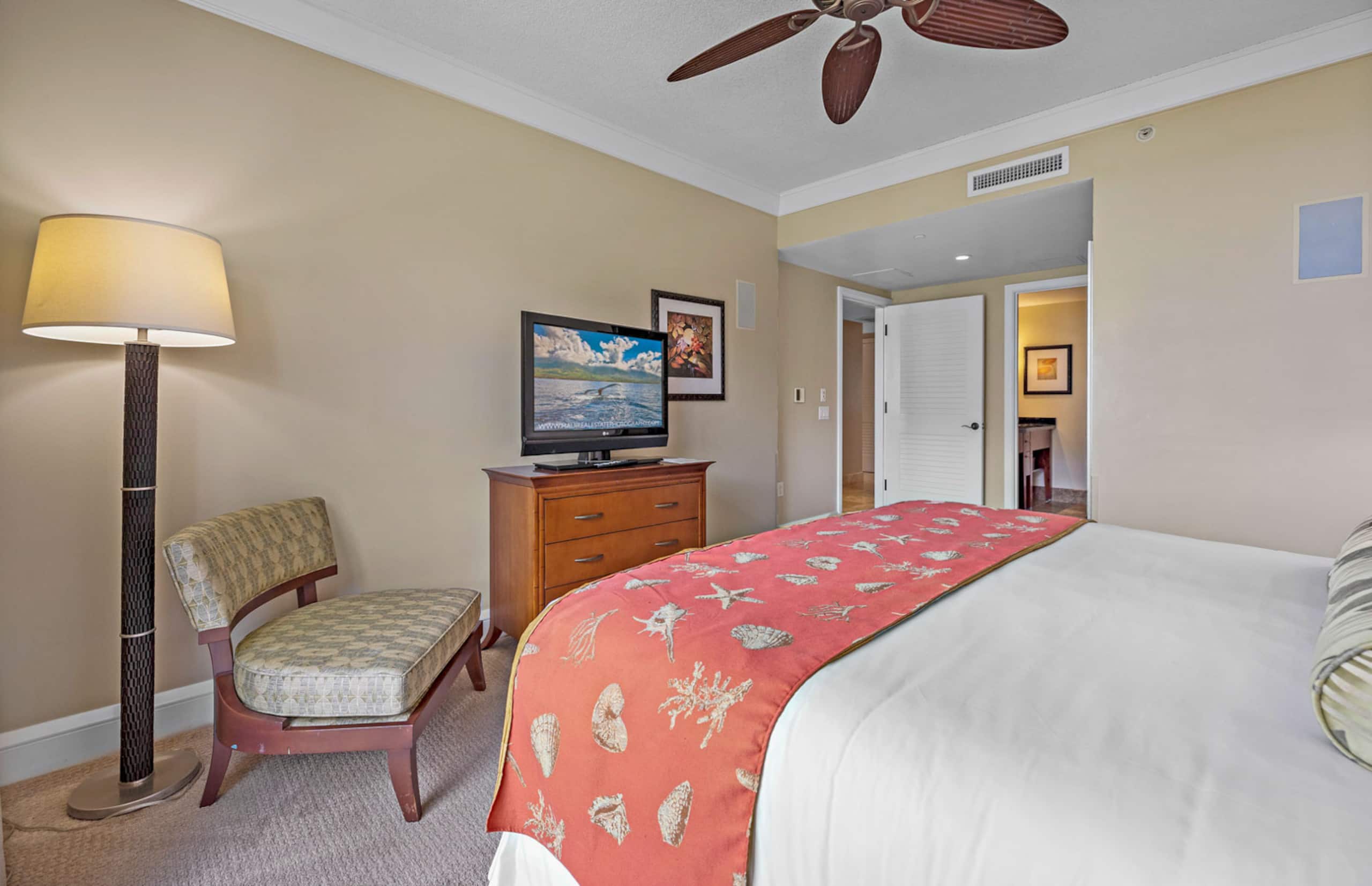 Condo in Lahaina · ★5.0 · 3 bedrooms · 4 beds · 3 baths - Image 26