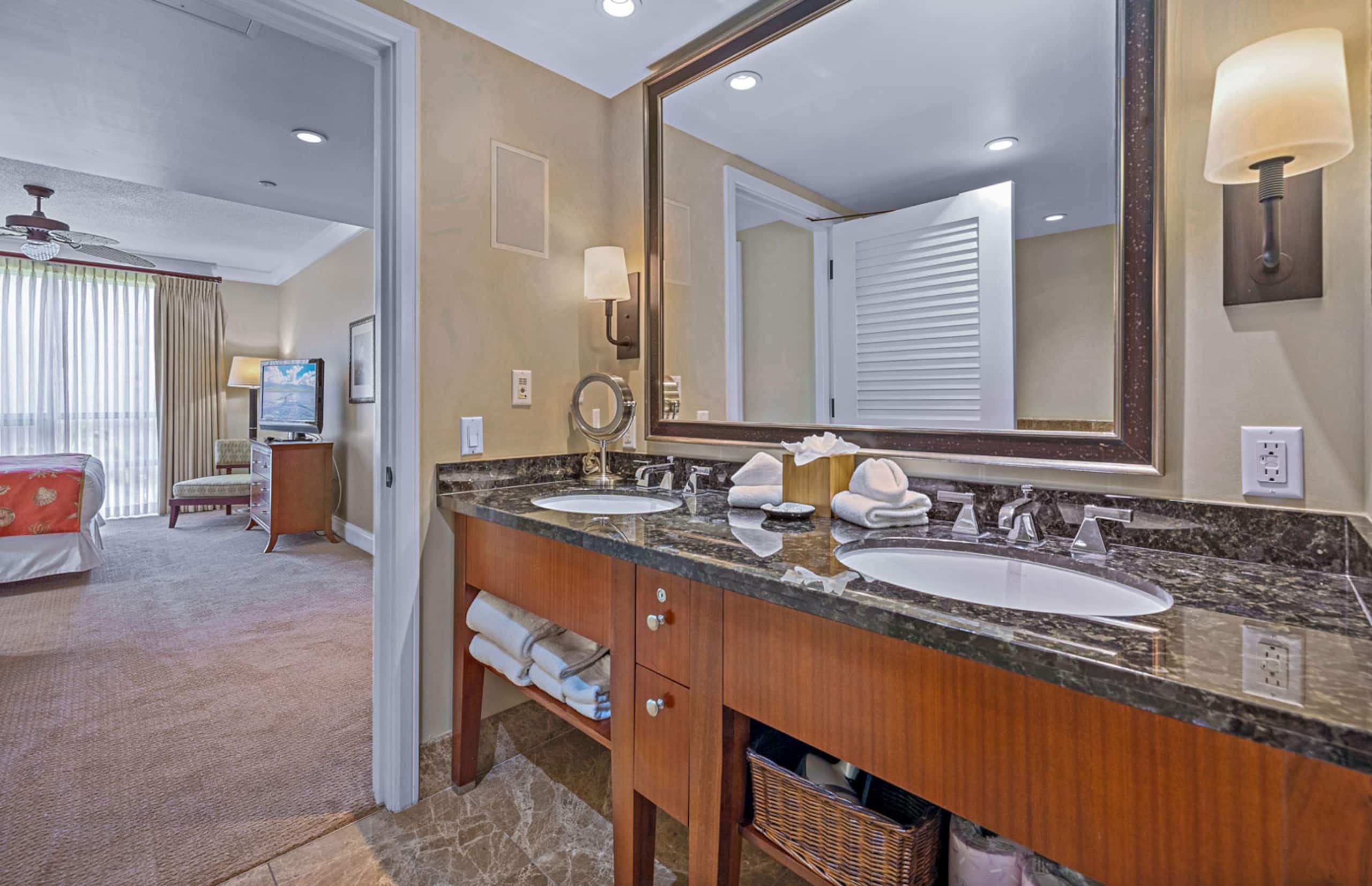 Condo in Lahaina · ★5.0 · 3 bedrooms · 4 beds · 3 baths - Image 28