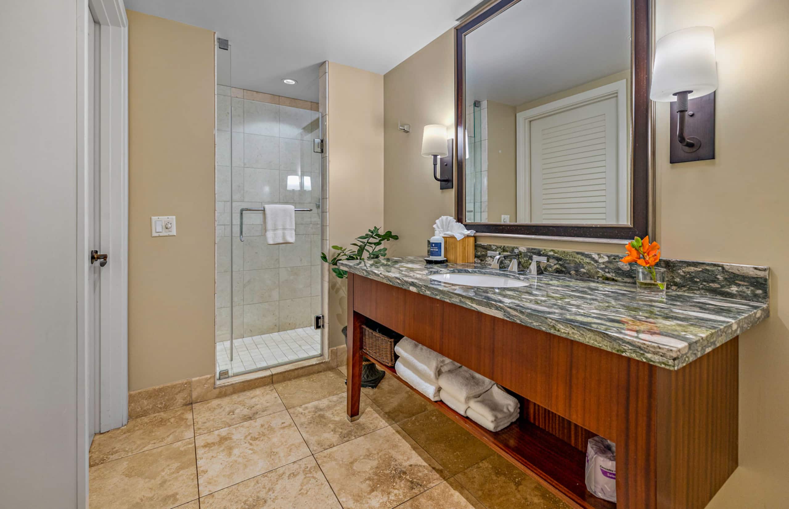 Condo in Lahaina · ★5.0 · 3 bedrooms · 4 beds · 3 baths - Image 31