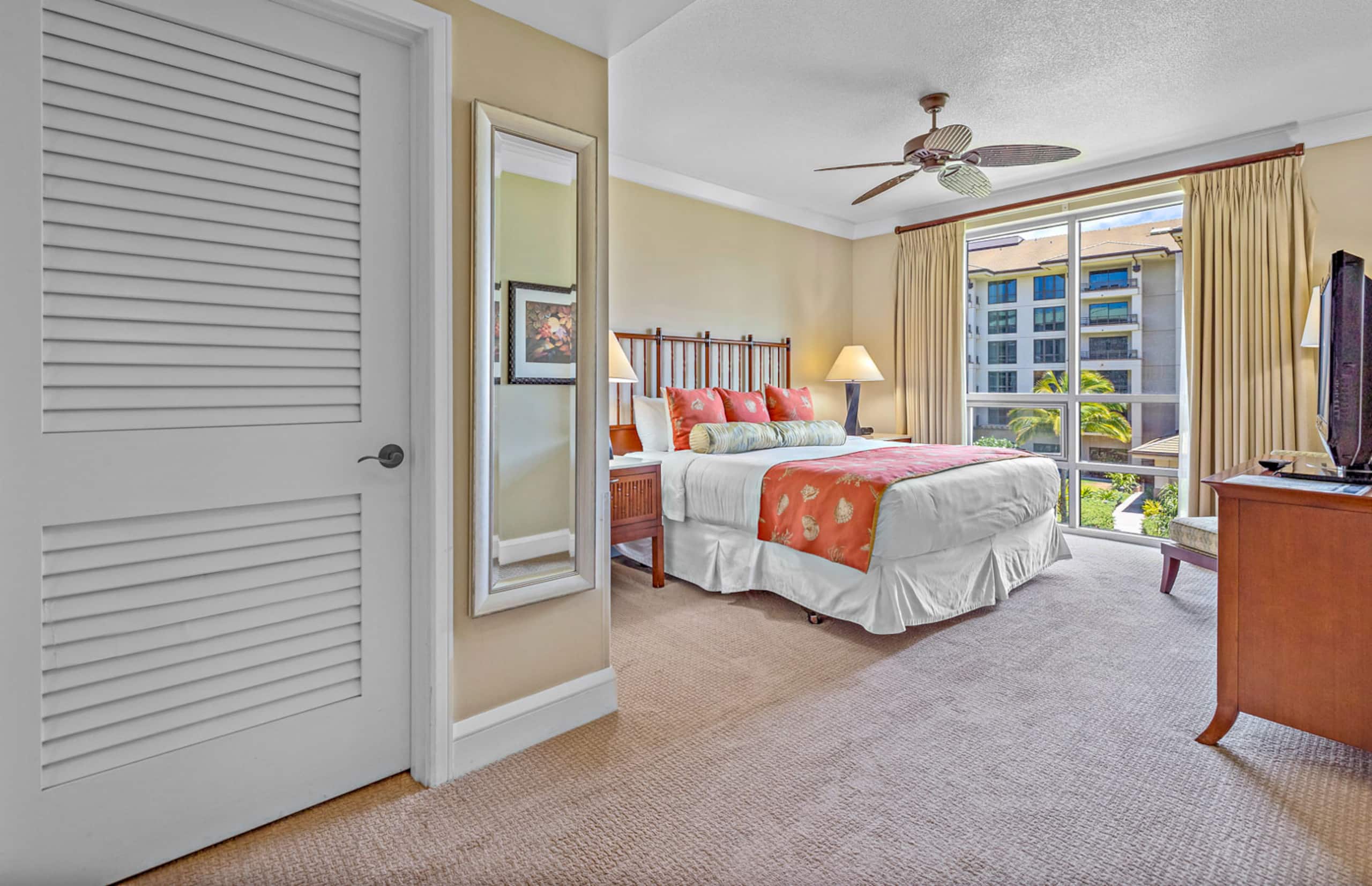 Condo in Lahaina · ★5.0 · 3 bedrooms · 4 beds · 3 baths - Image 25