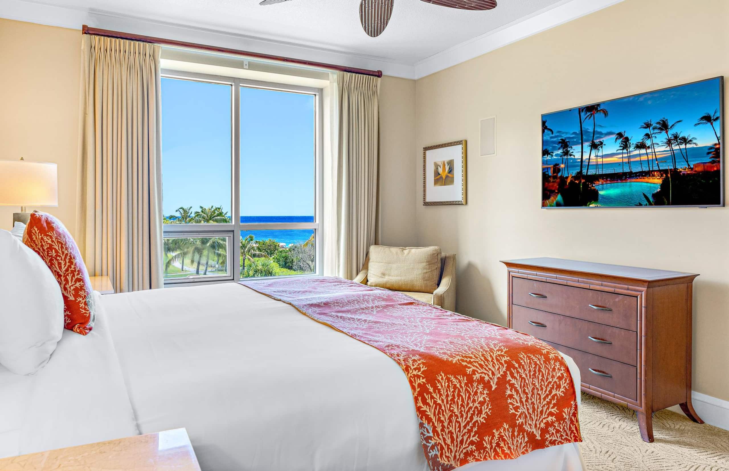 Condo in Lahaina · ★5.0 · 3 bedrooms · 4 beds · 3 baths - Image 36