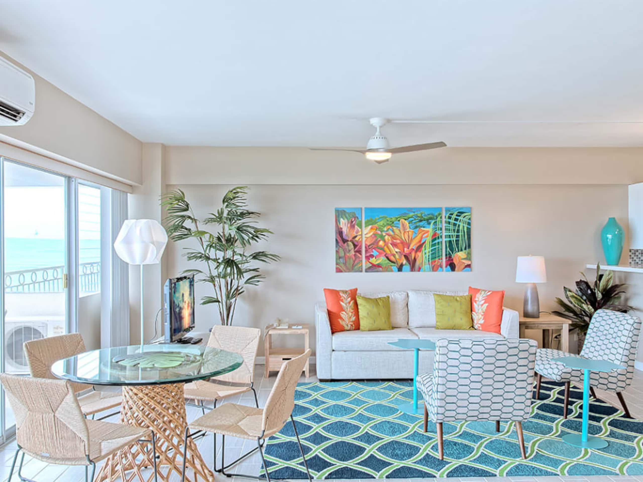 Condo in Honolulu · ★4.67 · 1 bedroom · 2 beds · 1 shared bath - Image 31