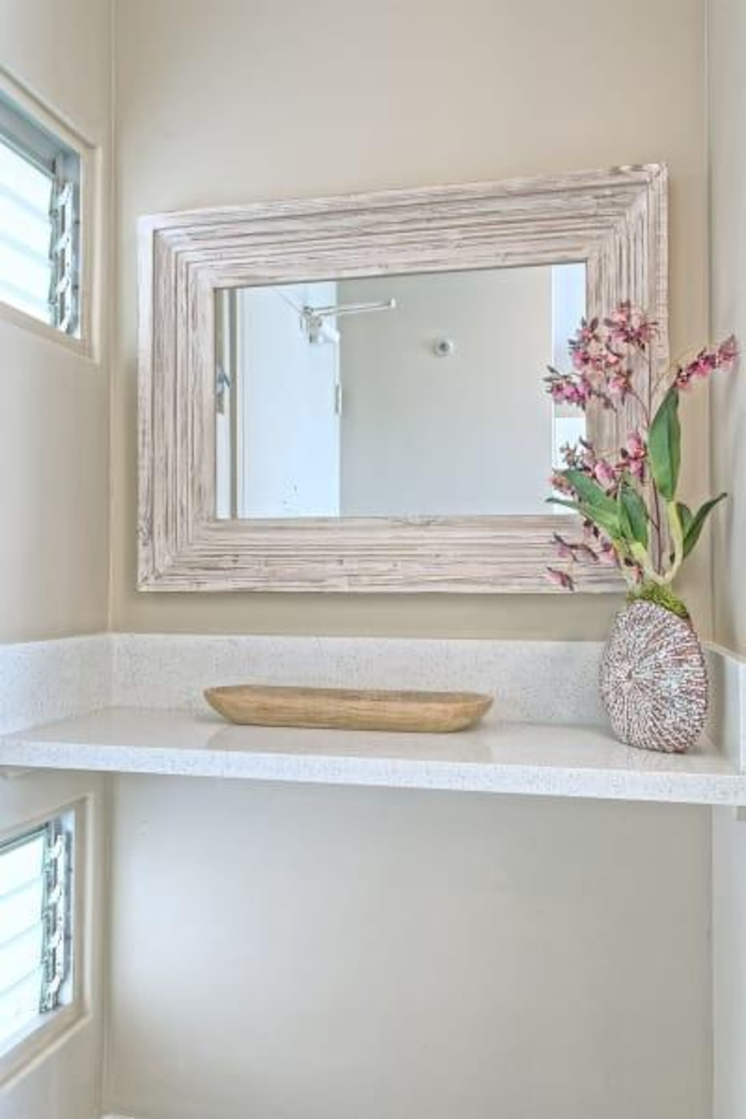 Condo in Honolulu · ★4.67 · 1 bedroom · 2 beds · 1 shared bath - Image 19