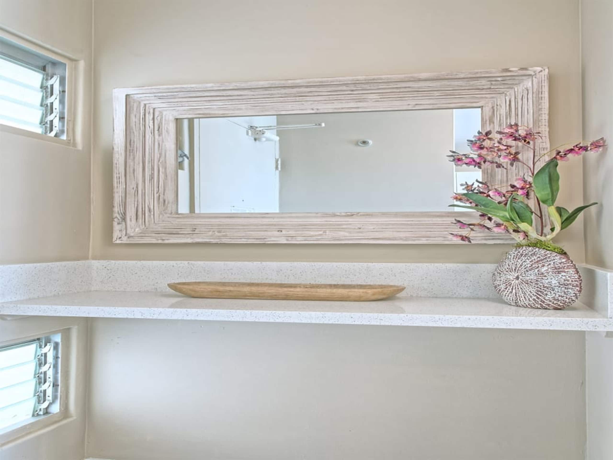 Condo in Honolulu · ★4.67 · 1 bedroom · 2 beds · 1 shared bath - Image 42
