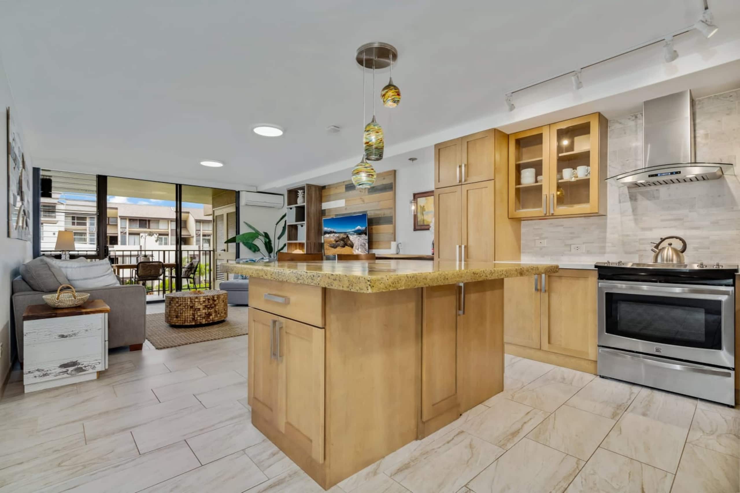 Condo in Kihei · ★4.84 · 1 bedroom · 2 beds · 2 private baths - Image 3