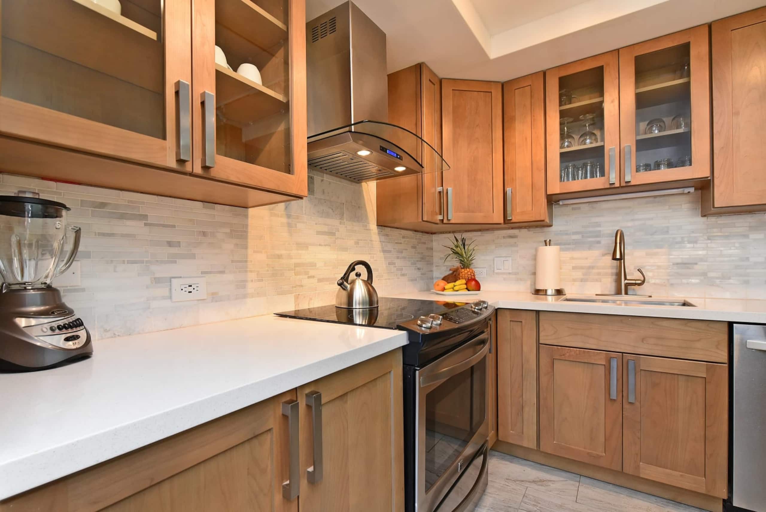 Condo in Kihei · ★4.84 · 1 bedroom · 2 beds · 2 private baths - Image 10