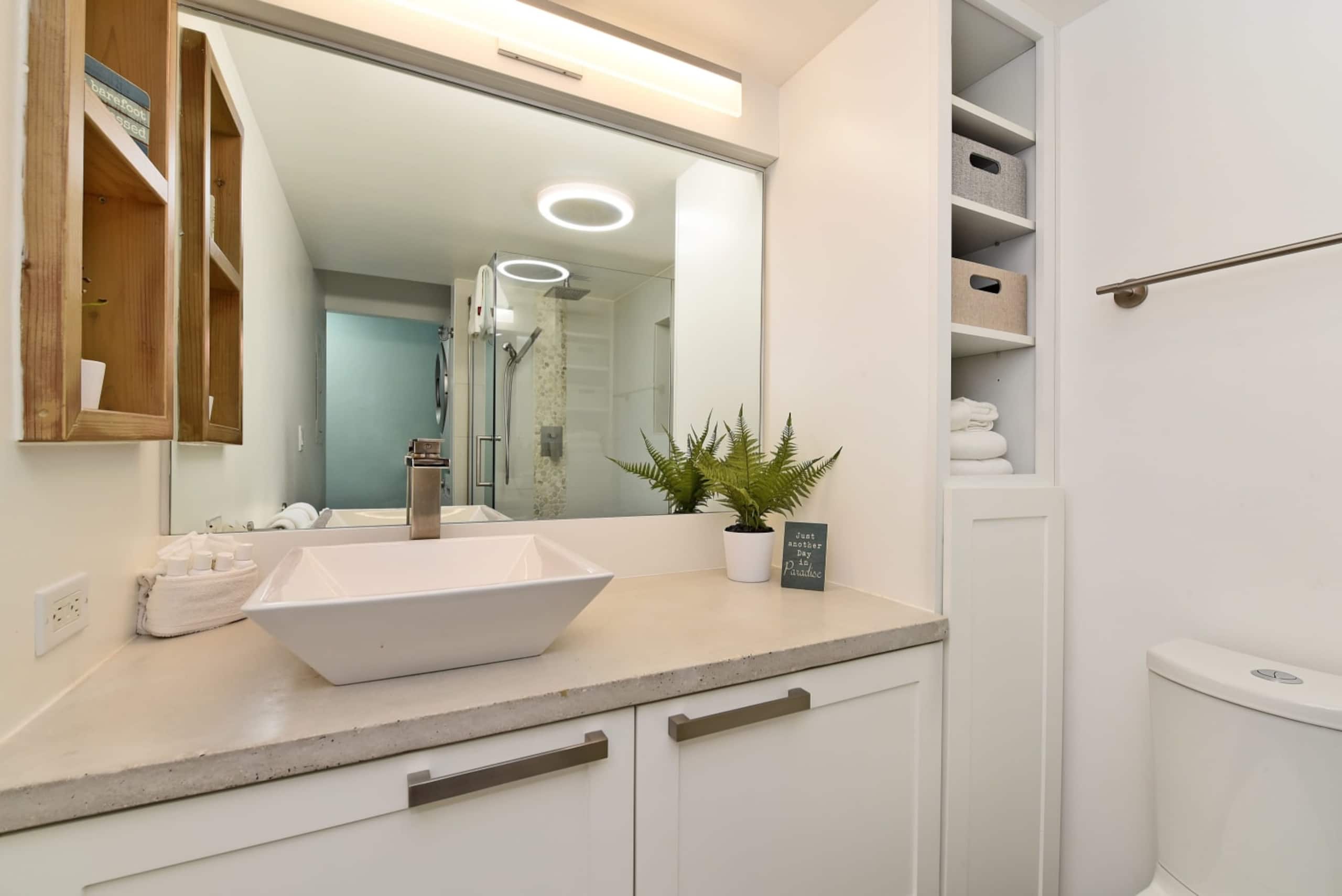 Condo in Kihei · ★4.84 · 1 bedroom · 2 beds · 2 private baths - Image 24