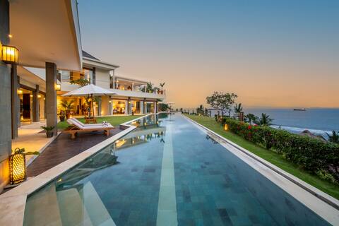 Oceanview 4br Villa,Infinity Pool in East Bali