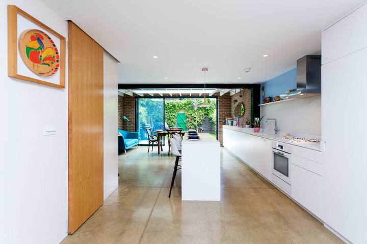 Architectural Repose by Veeve gallery image 2