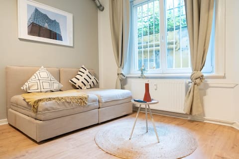 Top Airbnb: Hamburg City Apartment for 4 in Rotherbaum