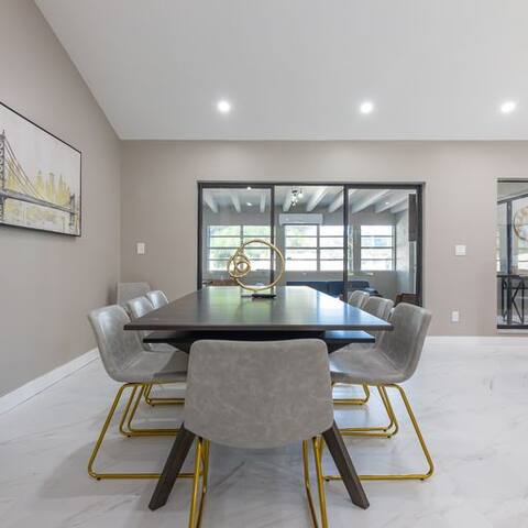 “JCC” family home,GameRoom,Theater, Large groups gallery image 4