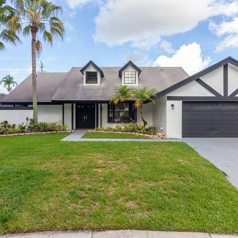 “JCC” family home,GameRoom,Theater, Large groups gallery image 5