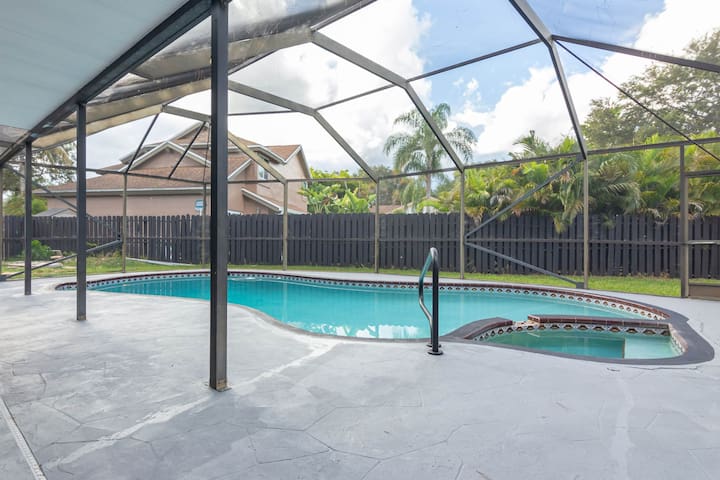 “JCC” family home,GameRoom,Theater, Large groups