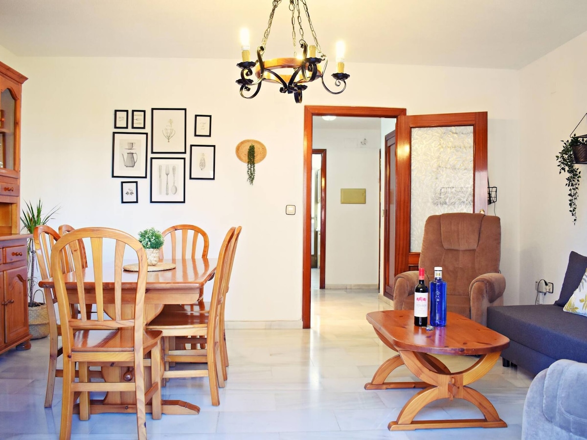 Top Airbnb: Spacious holiday flat near the beach in Malaga en Parque Ayala