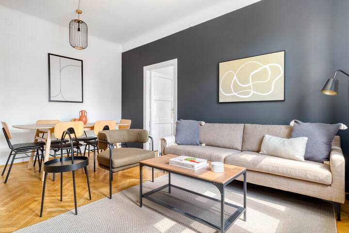 Blueground | Hietzing, terrace + shared garden gallery image 2