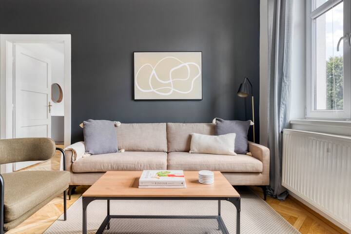 Blueground | Hietzing, terrace + shared garden gallery image 4