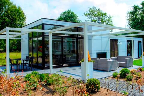 Luxury holiday home with dishwasher, beach at 600m