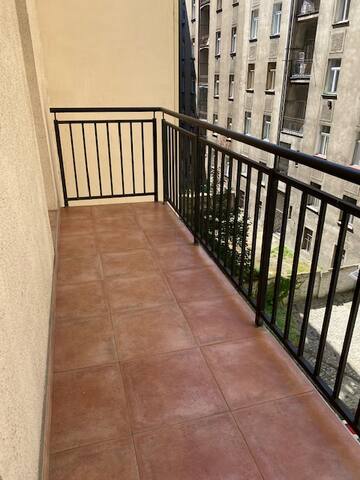3 Bed Flat – Sleeps 10 – Pets – Smoking on terrace gallery image 4