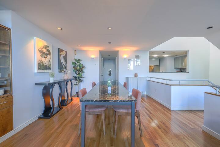 Luxurious Fenway 2BR Penthouse w/ Roof Deck gallery image 5