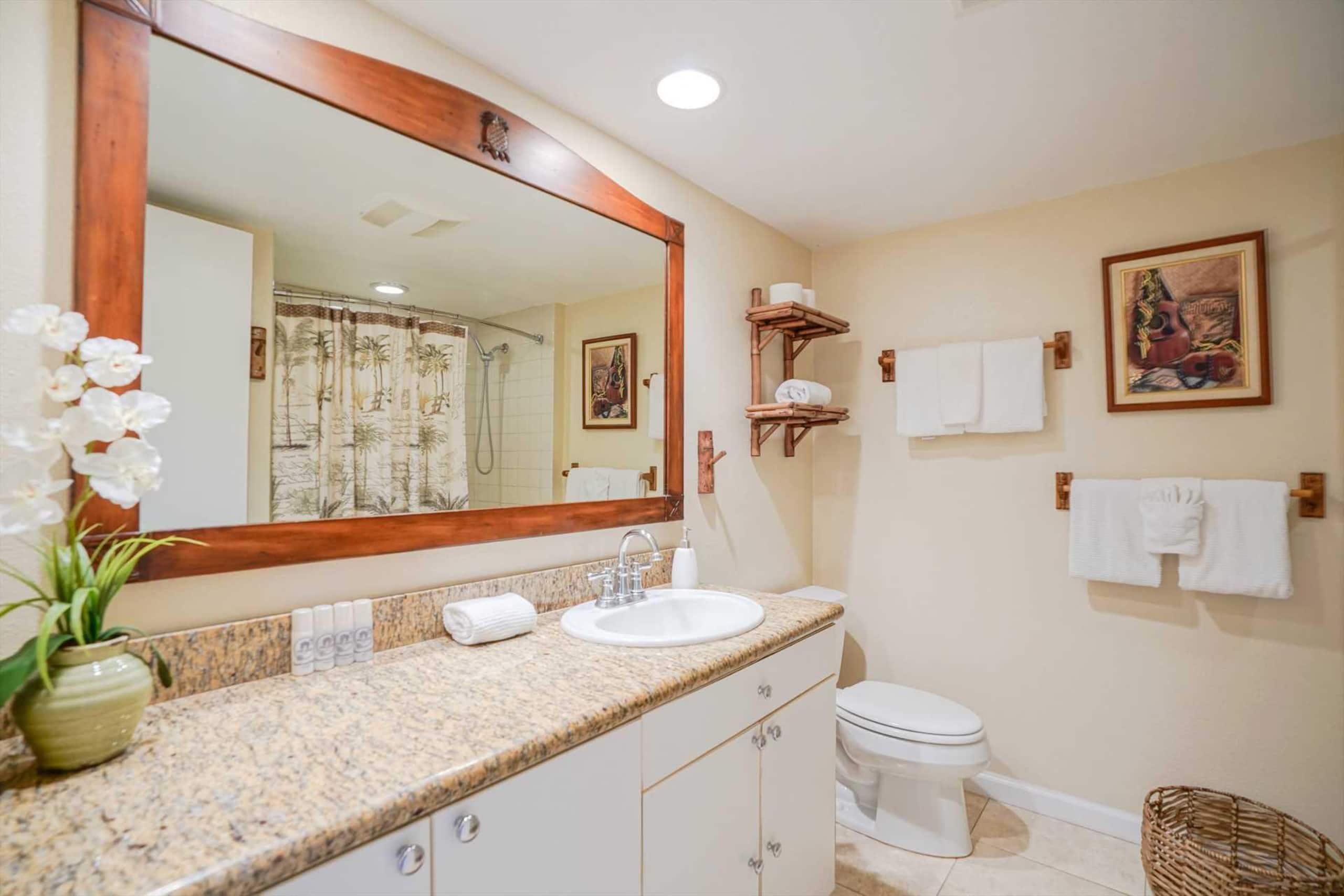 Oceanfront Ocean View Studio | King Bed | Split AC - Photo 15