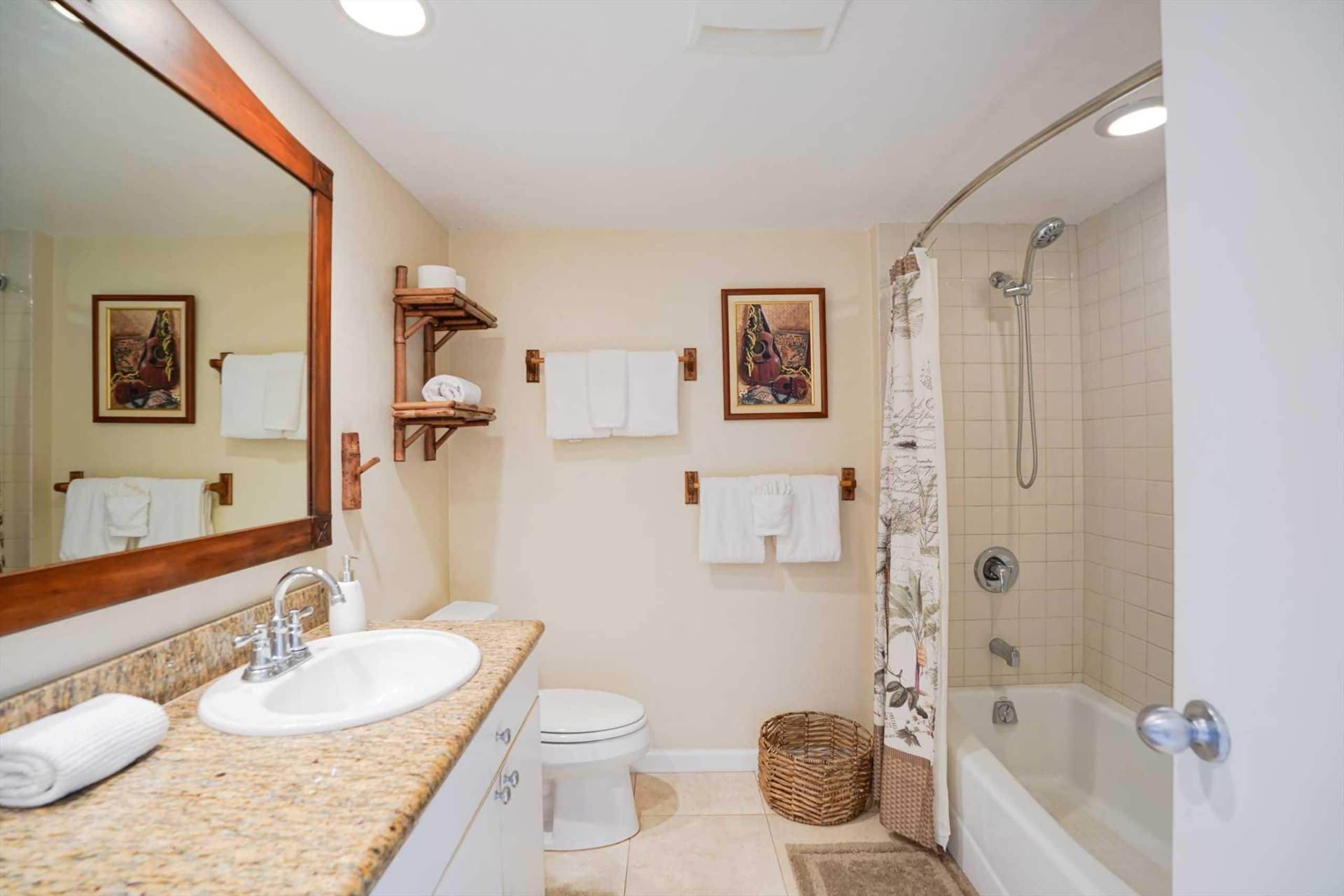 Oceanfront Ocean View Studio | King Bed | Split AC - Photo 14