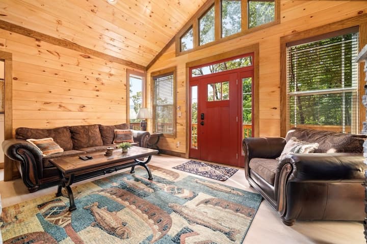 Puerta delantera a la acogedora sala de estar