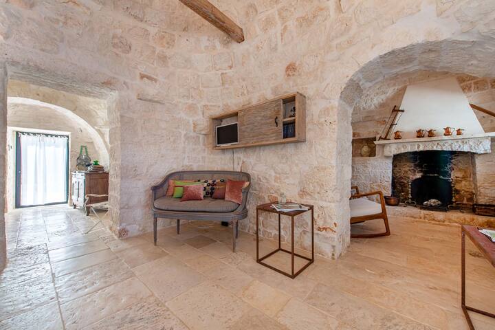 Tenuta Diciassetteconi Trulli With Pool gallery image 4
