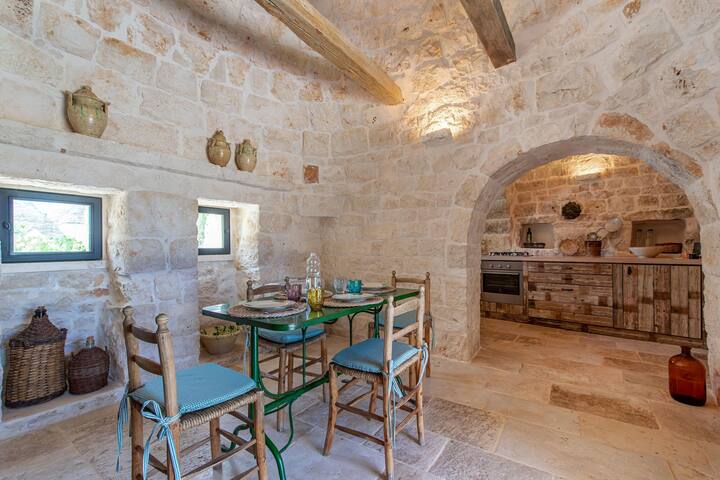 Tenuta Diciassetteconi Trulli With Pool gallery image 5