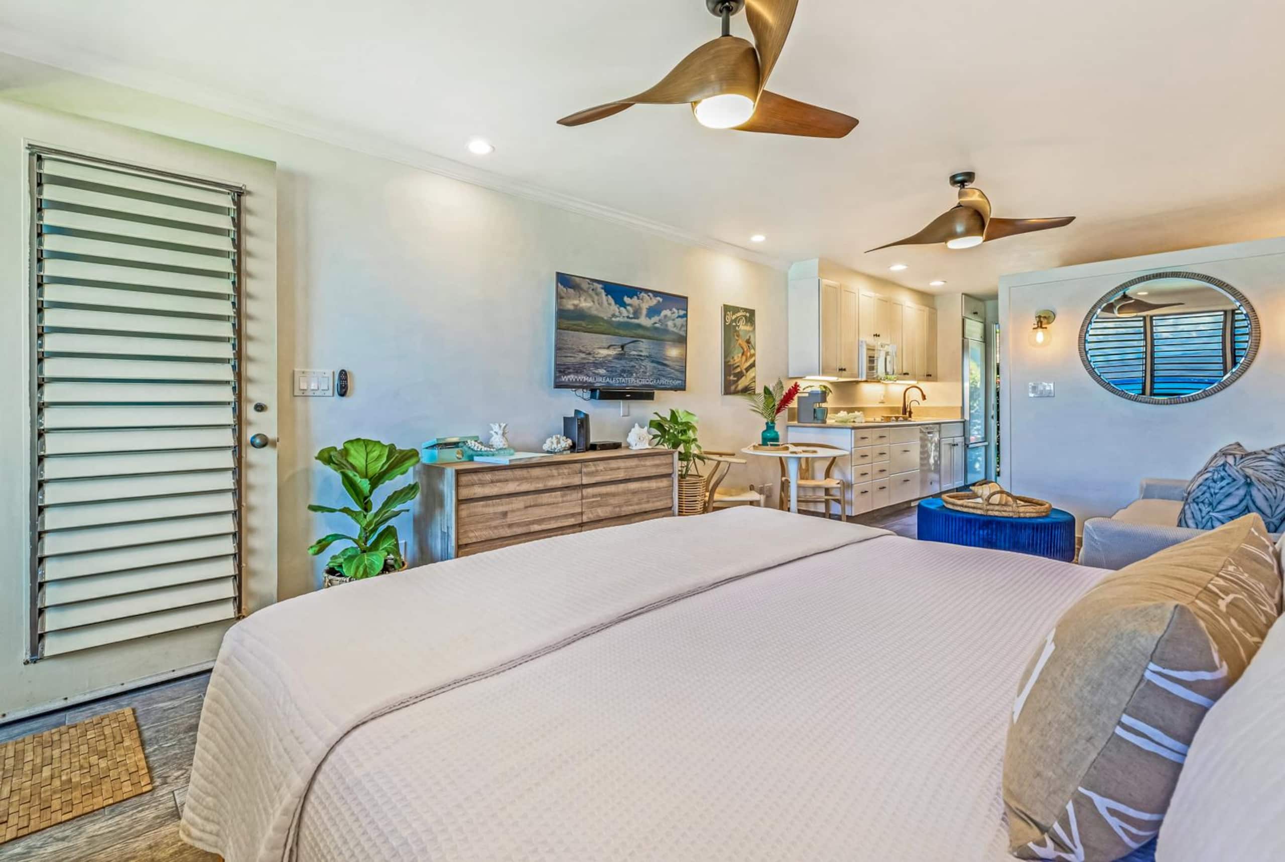Condo in Lahaina · ★5.0 · 1 bedroom · 2 beds · 1 bath - Image 15