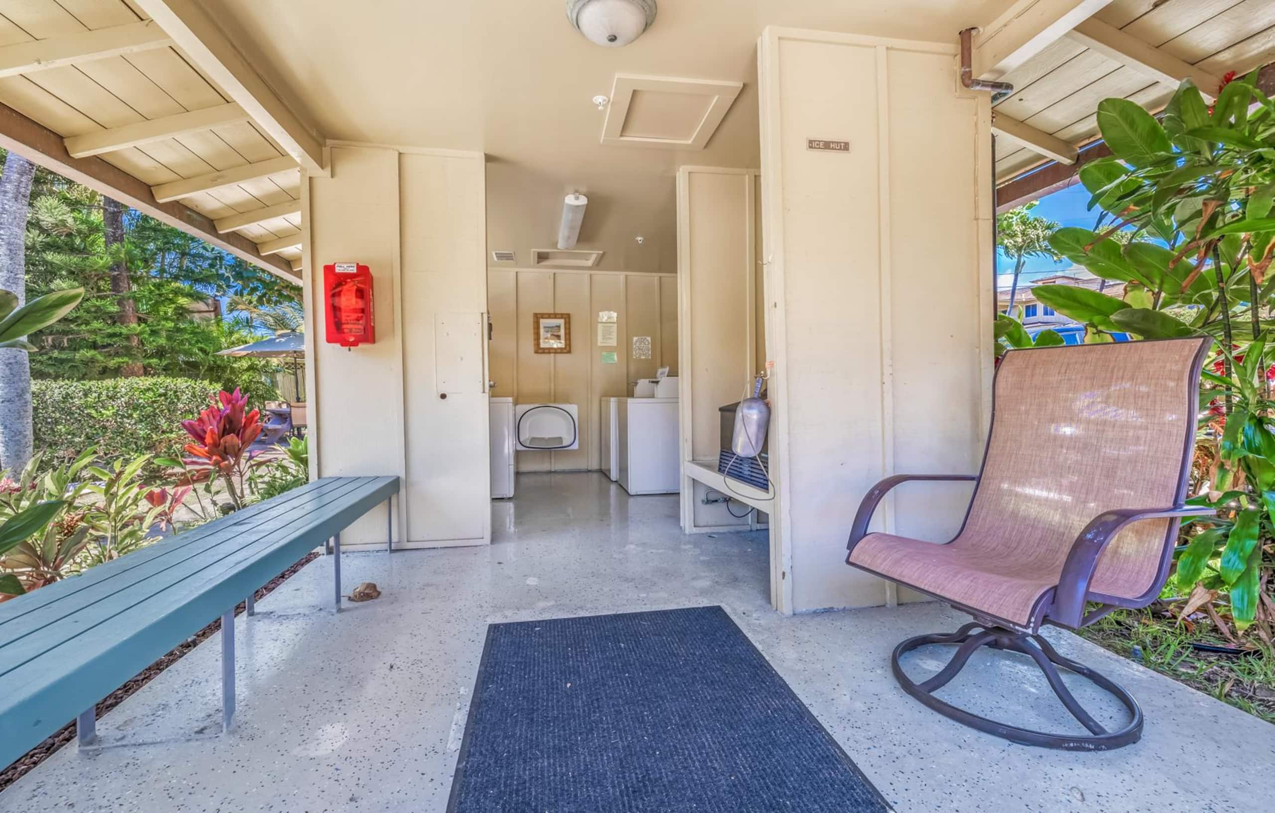 Condo in Lahaina · ★5.0 · 1 bedroom · 2 beds · 1 bath - Image 35
