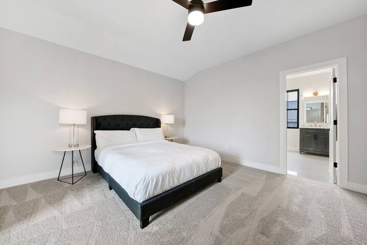 AMAZING MODERN NEW BUILD IN ITALIAN VILLAGE! gallery image 5