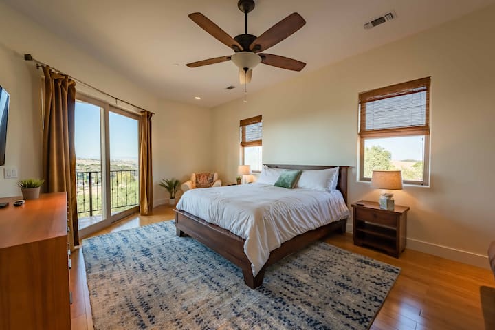 Bedroom 4 with outdoor access