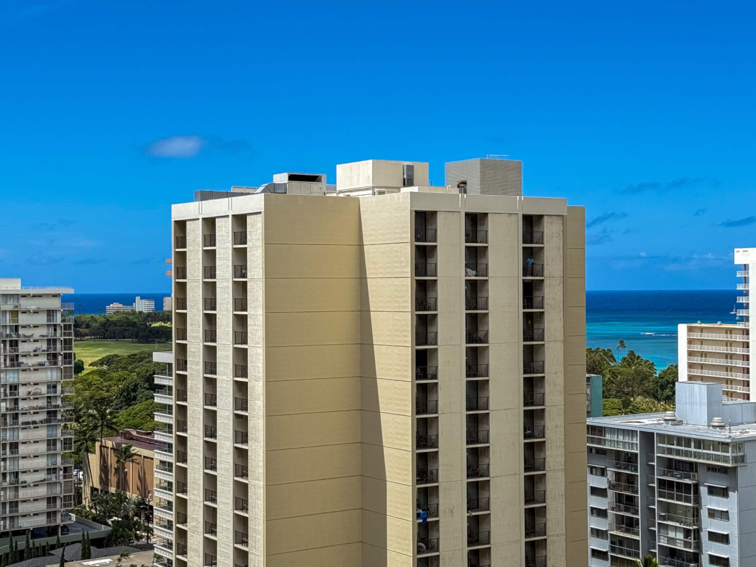 Condo in Honolulu · ★4.86 · 1 bedroom · 2 beds · 1 bath - Image 24
