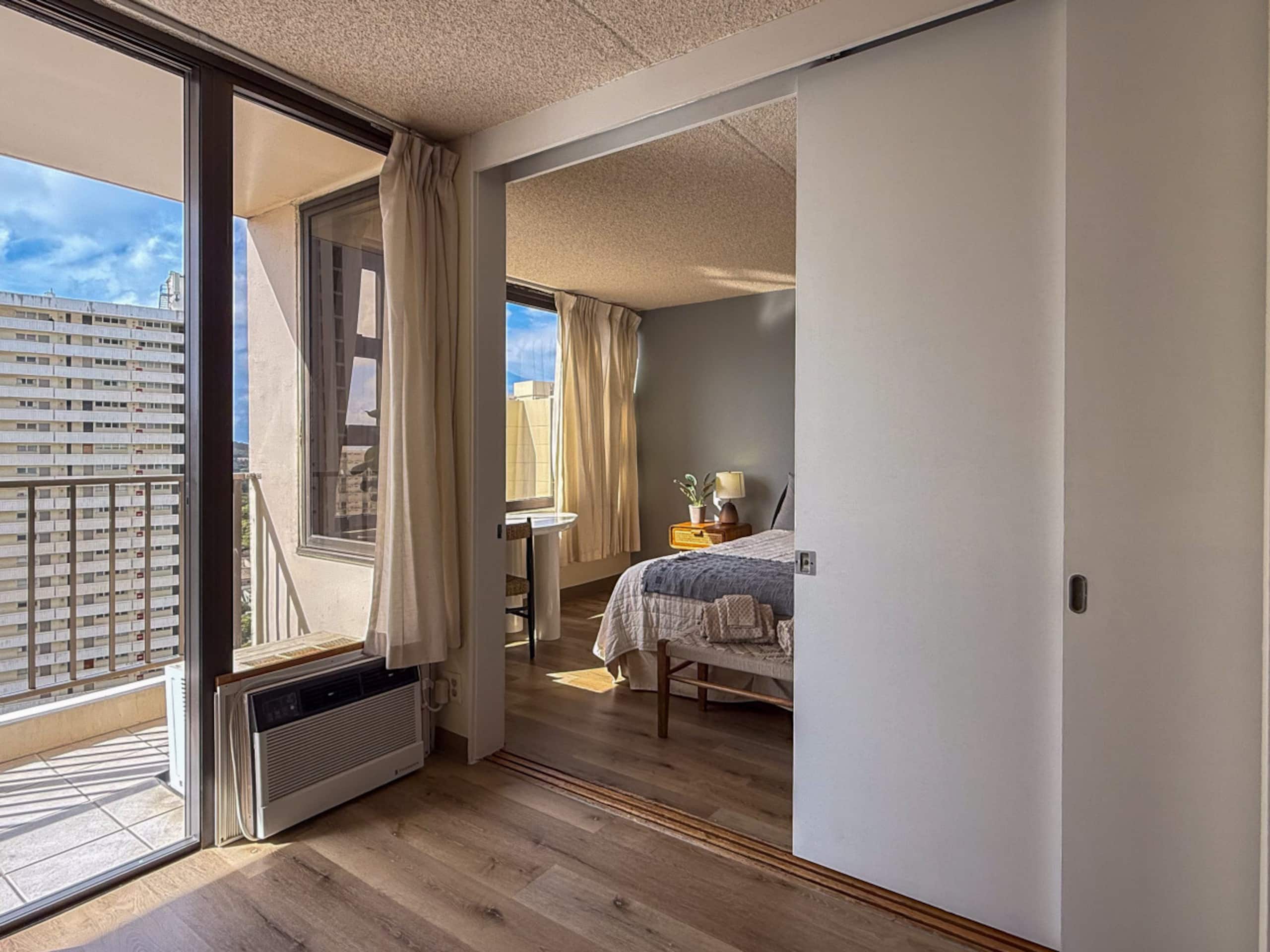 Condo in Honolulu · ★4.86 · 1 bedroom · 2 beds · 1 bath - Image 5