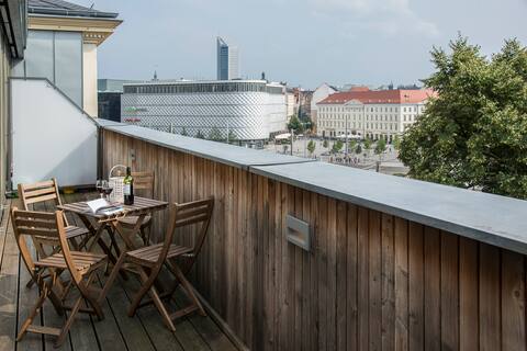 Top performing Airbnb: Apartment-Deluxe-Ensuite-Terrace in Zentrum Nord
