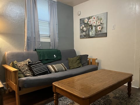 Contractor-Friendly Stay Near UHS & BU | 3 Beds