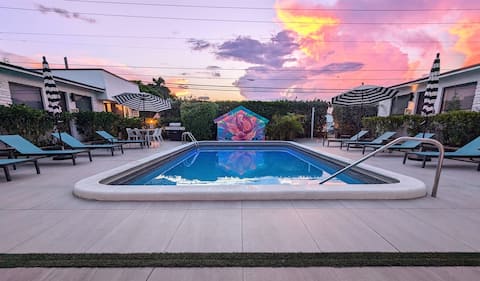 Top performing Airbnb: Pool View Studio #104 | Quiet Courtyard Sleeps 2 in Deerfield Beach