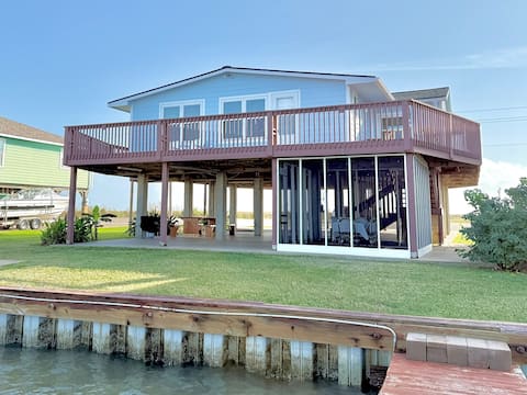 "Sunset Ave" River House w/lighted fishing pier