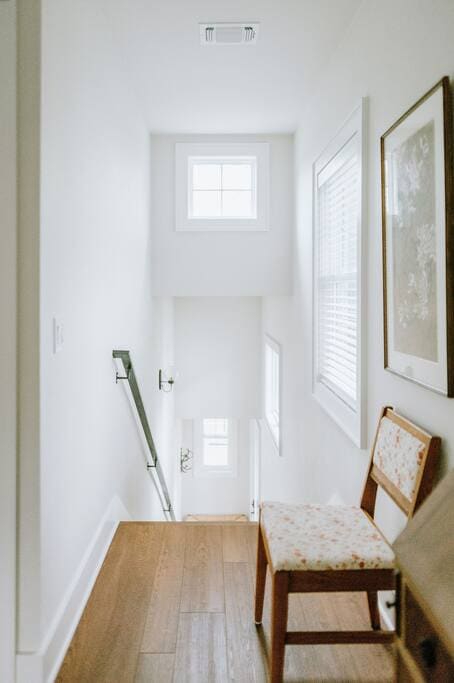 *Boutique Woodview Walk Up Apartment*
