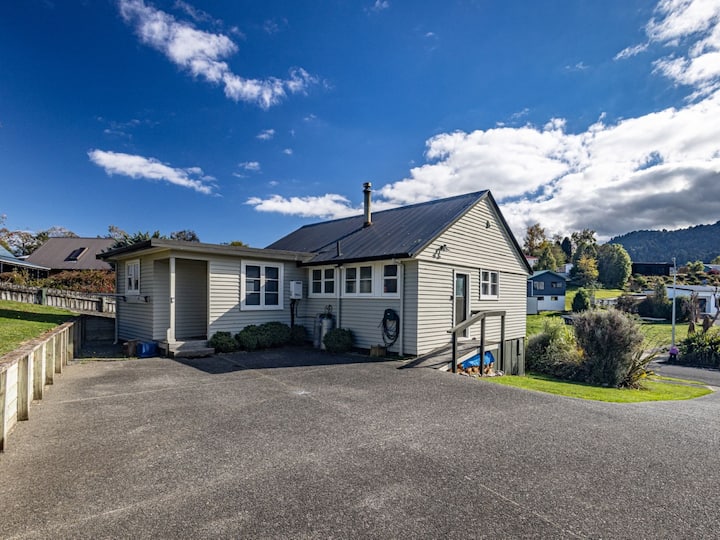 Drasko's Den - Ohakune Holiday Home - Ohakune